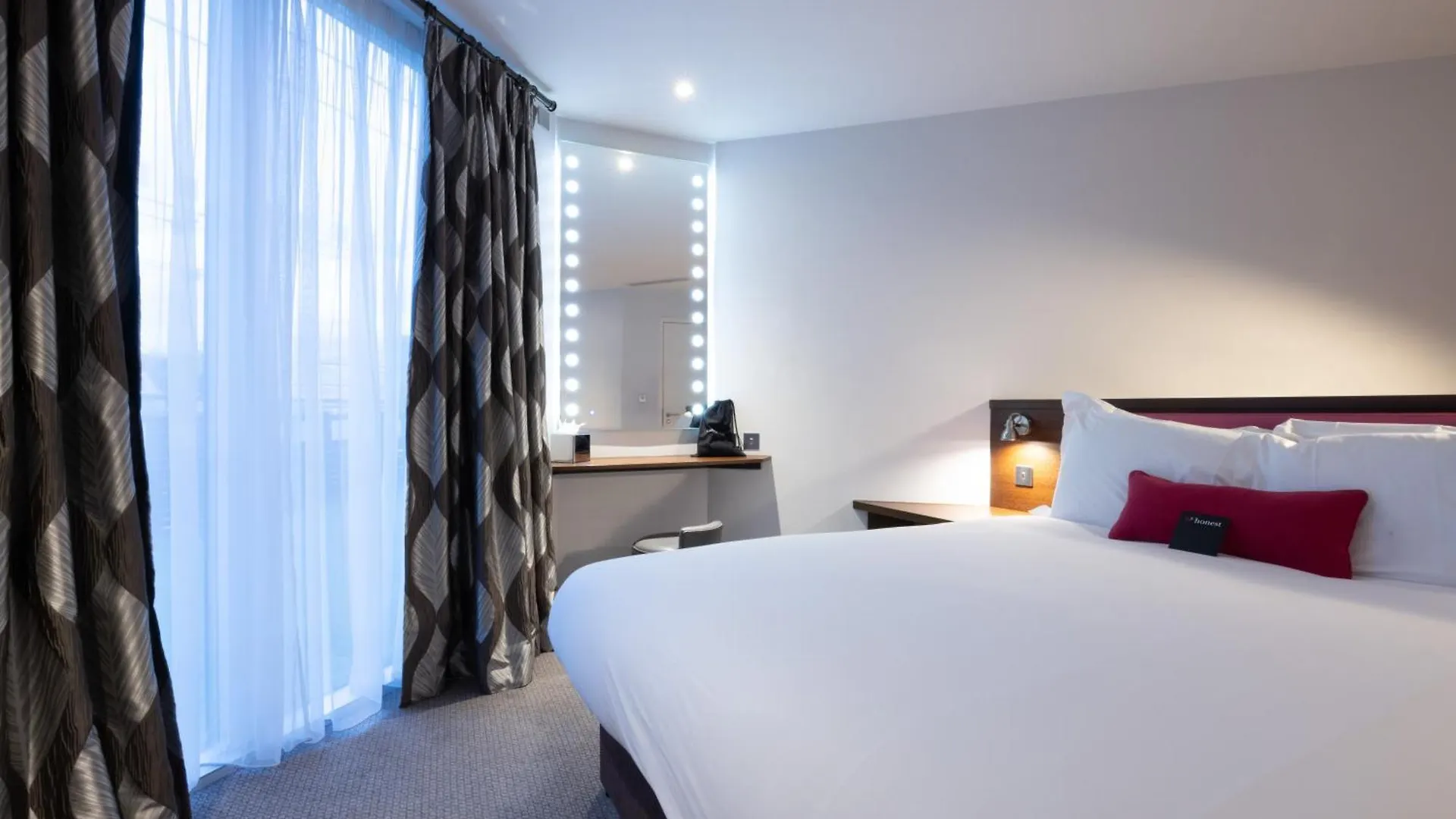 Bermondsey Square Hotel - A Bespoke Hotel Londen