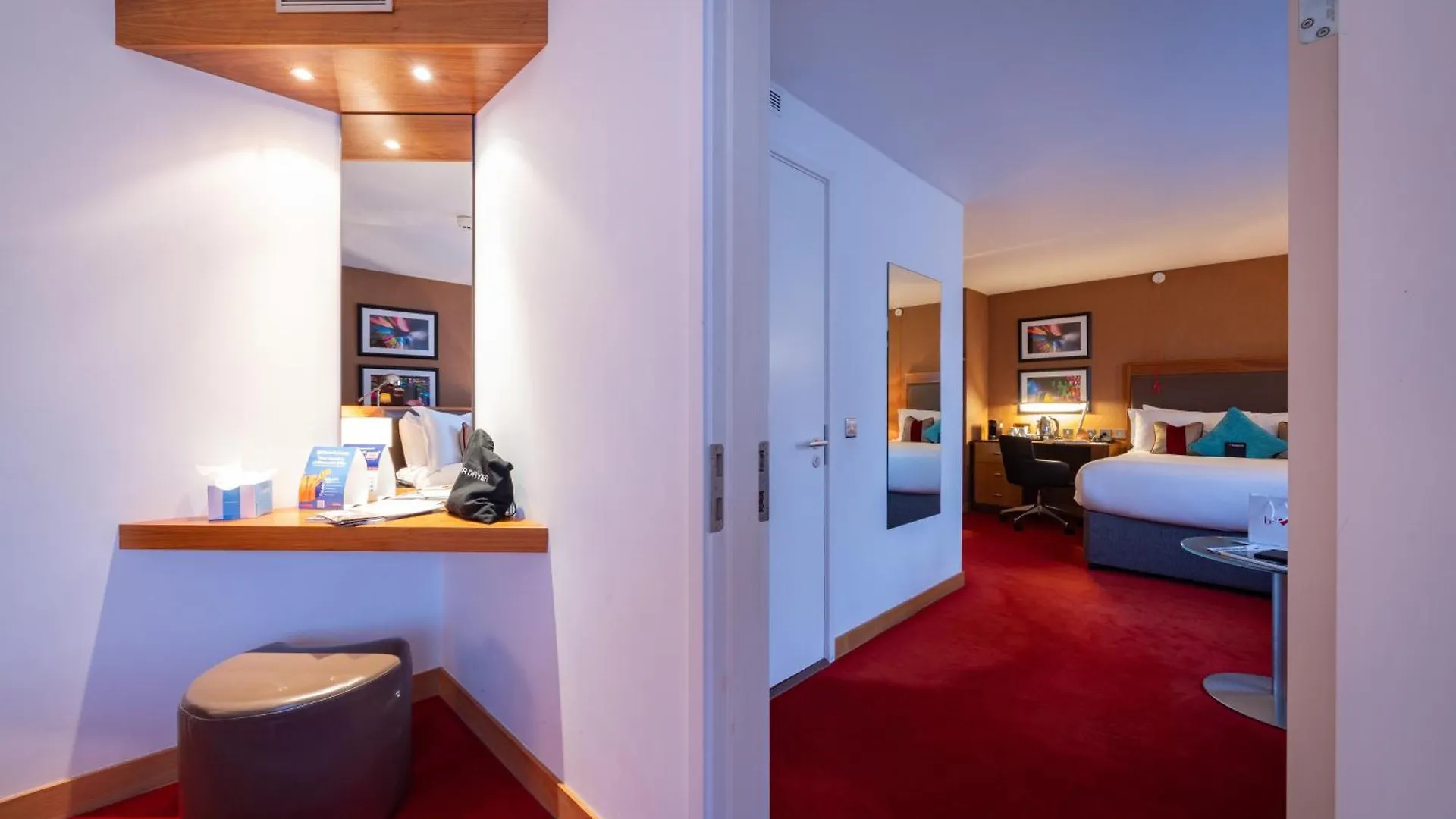 Bermondsey Square Hotel - A Bespoke Hotel London 4*,
